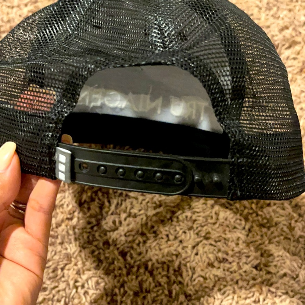 ELEVATE hat - Picture 4 of 6